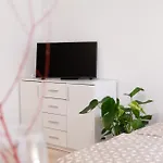 Cozy By Wenceslas Square Apartment *