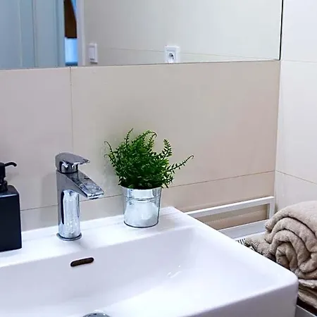 Cozy By Wenceslas Square Apartment *